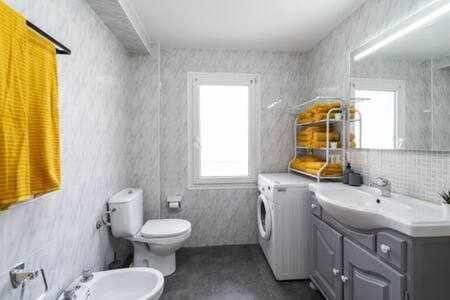 Atico Terraza Playa Futbol Y Congresos Vut4708As Apartment Хихон Екстериор снимка